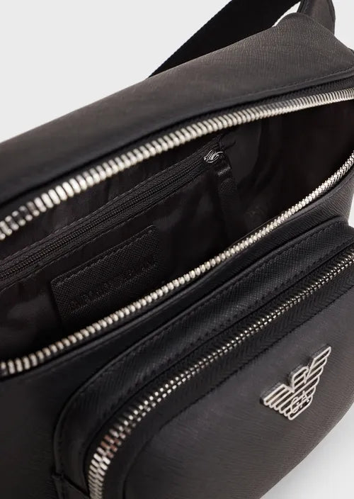 Emporio Armani Sac banane en cuir régénéré plaquette aigle